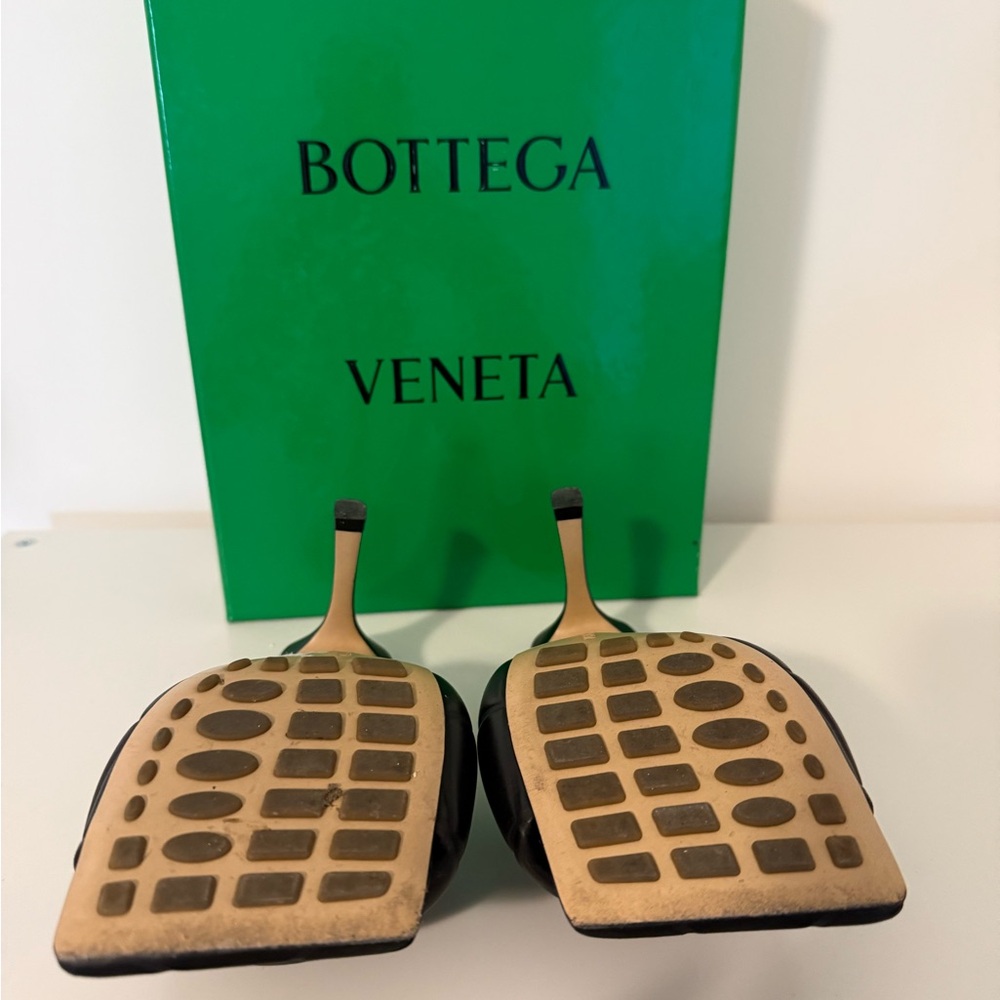 Bottega Veneta Black Heels - Picture 4 of 4